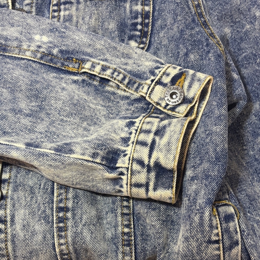 The Style Between Us Acid Wash Denim Jacket - Picture 8 of 10
